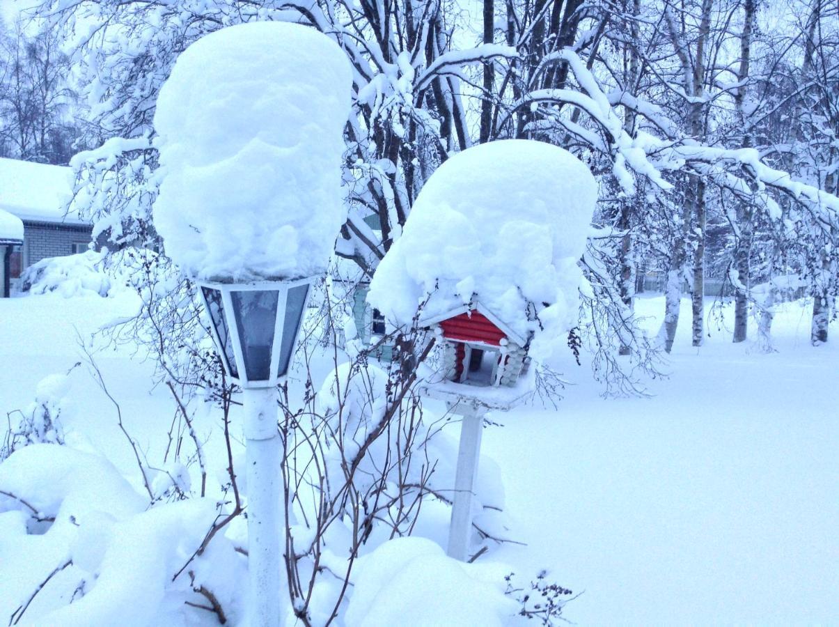 Hotelli Kultainen Joutsen Kuusamo Esterno foto