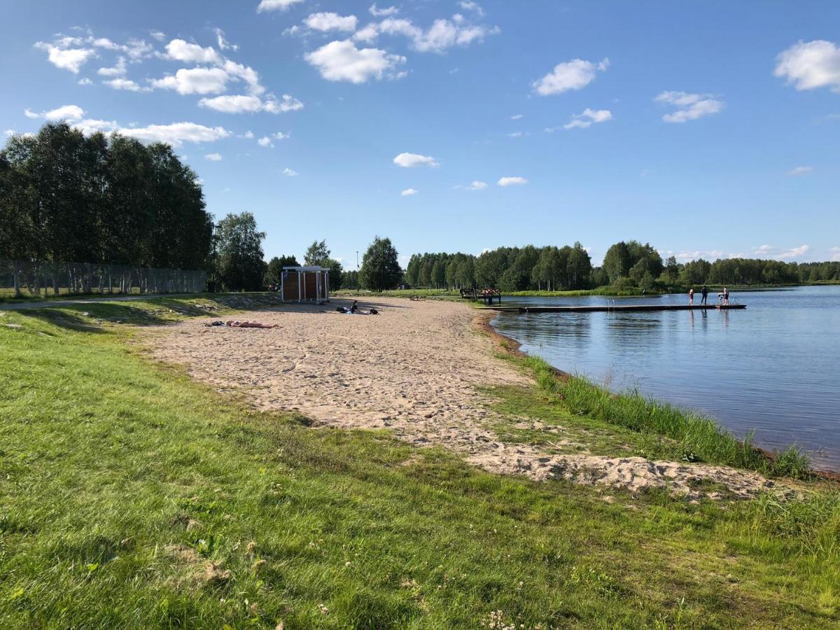 Hotelli Kultainen Joutsen Kuusamo Esterno foto