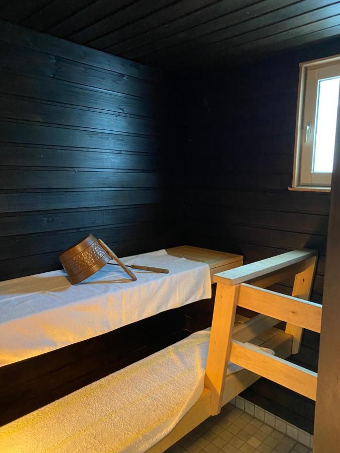Hotelli Kultainen Joutsen Kuusamo Esterno foto